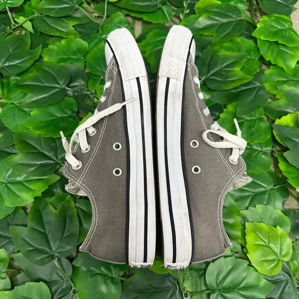 N/A gray converse